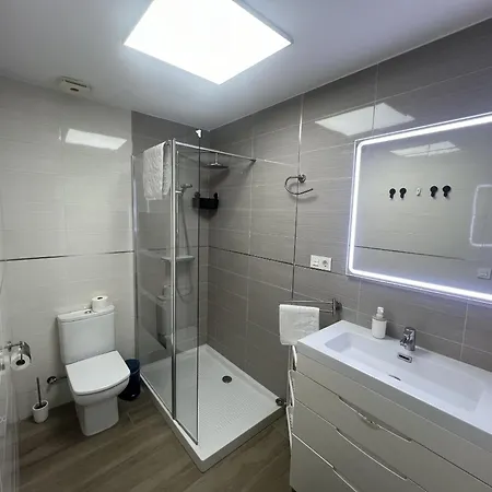 1 By Homing Apartment *