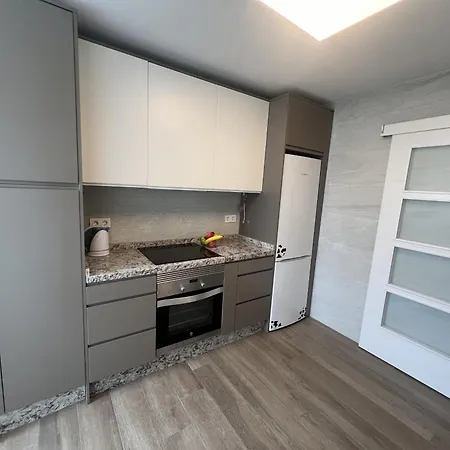 1 By Homing Apartment *